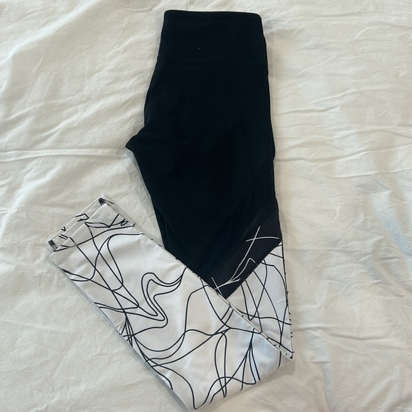 Fabletics leggings - Picture 1 of 3